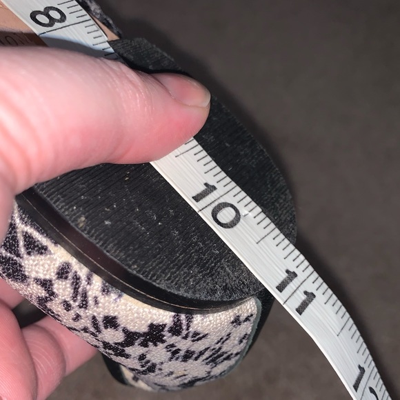 Saks Fifth ave floral flats 10 - Picture 8 of 9